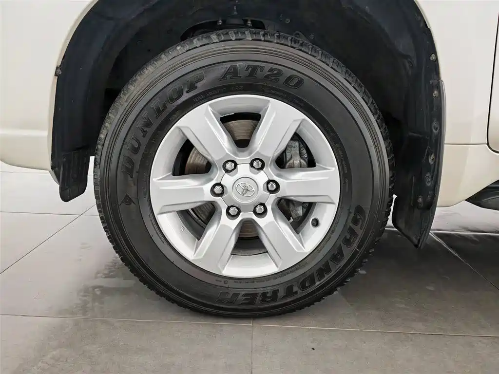 Toyota Prado 2016 2.7L Auto Standard Edition фото 17