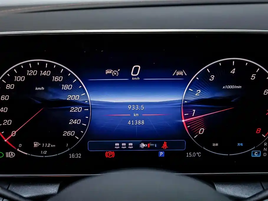 MERCEDES-BENZ GLC