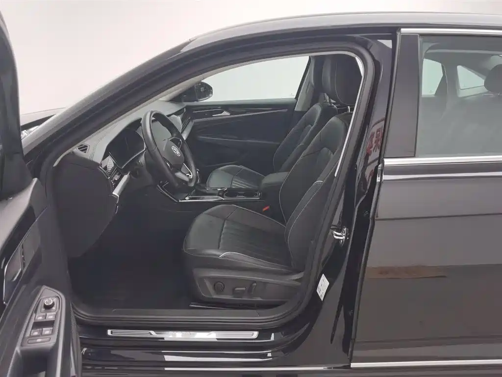 Volkswagen Passat 2023 Facelift 330TSI Elite Edition фото 10
