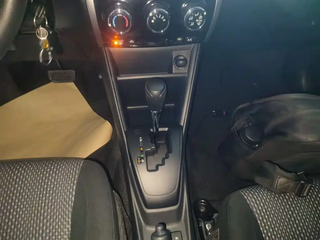 Toyota Vios 2017 1.3L CVT Sharp фото 14