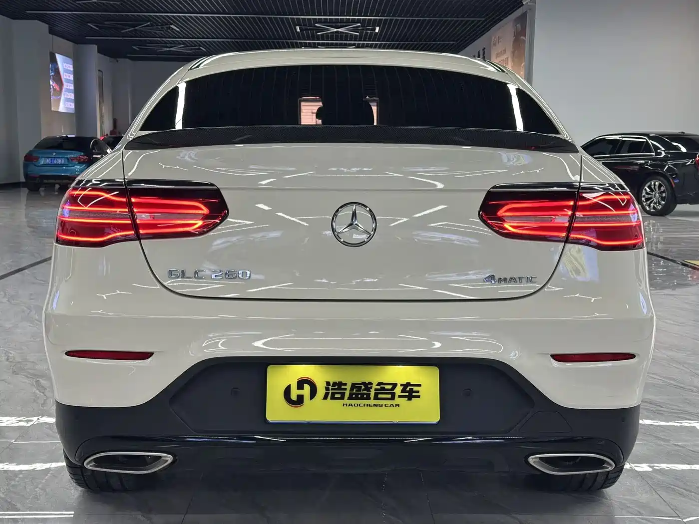 Mercedes-Benz GLC Coupe 2017 GLC 260 4MATIC Coupe SUV фото 4