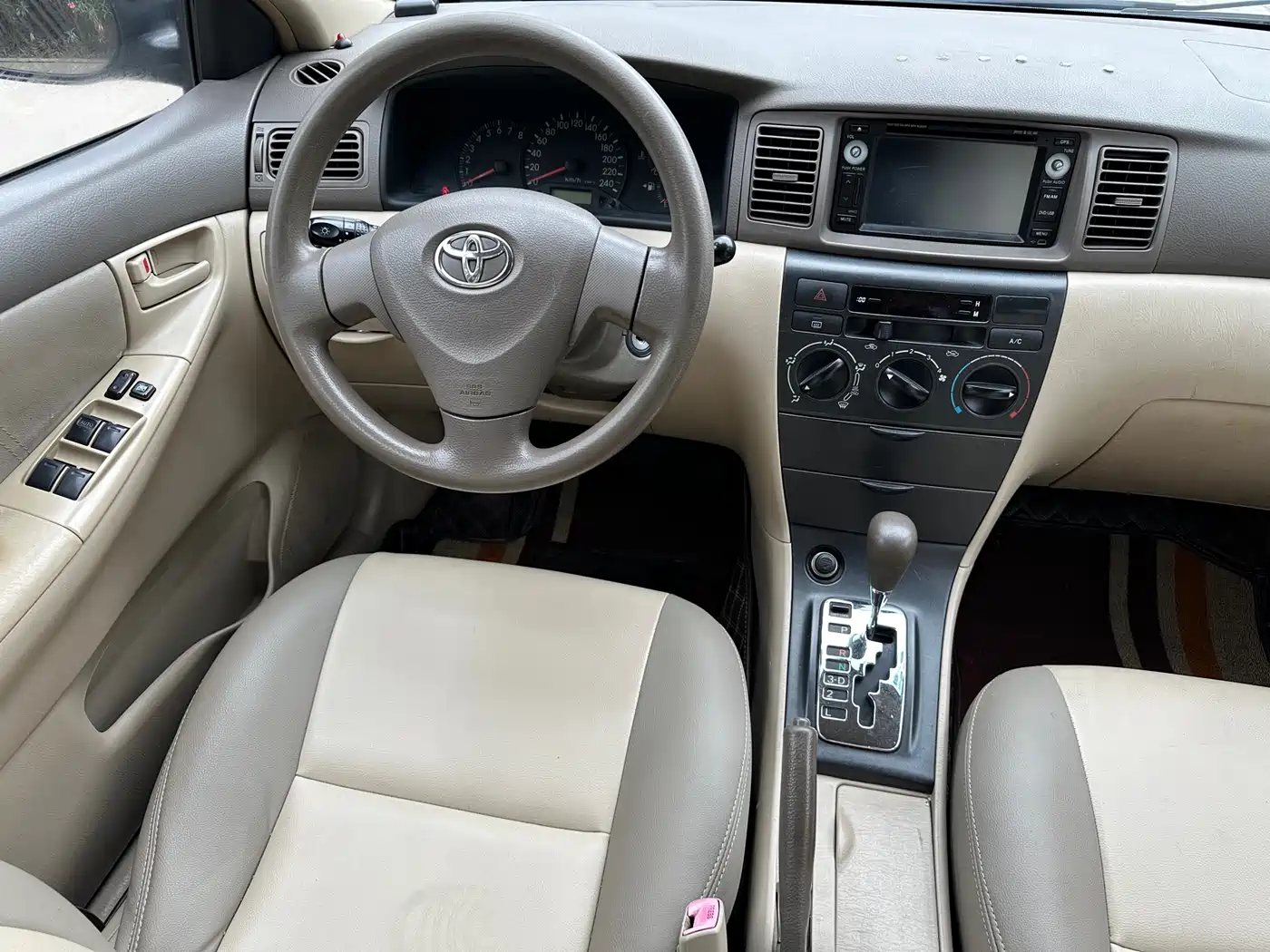 Toyota Corolla 2011 1.6L Automatic Classic Edition фото 33