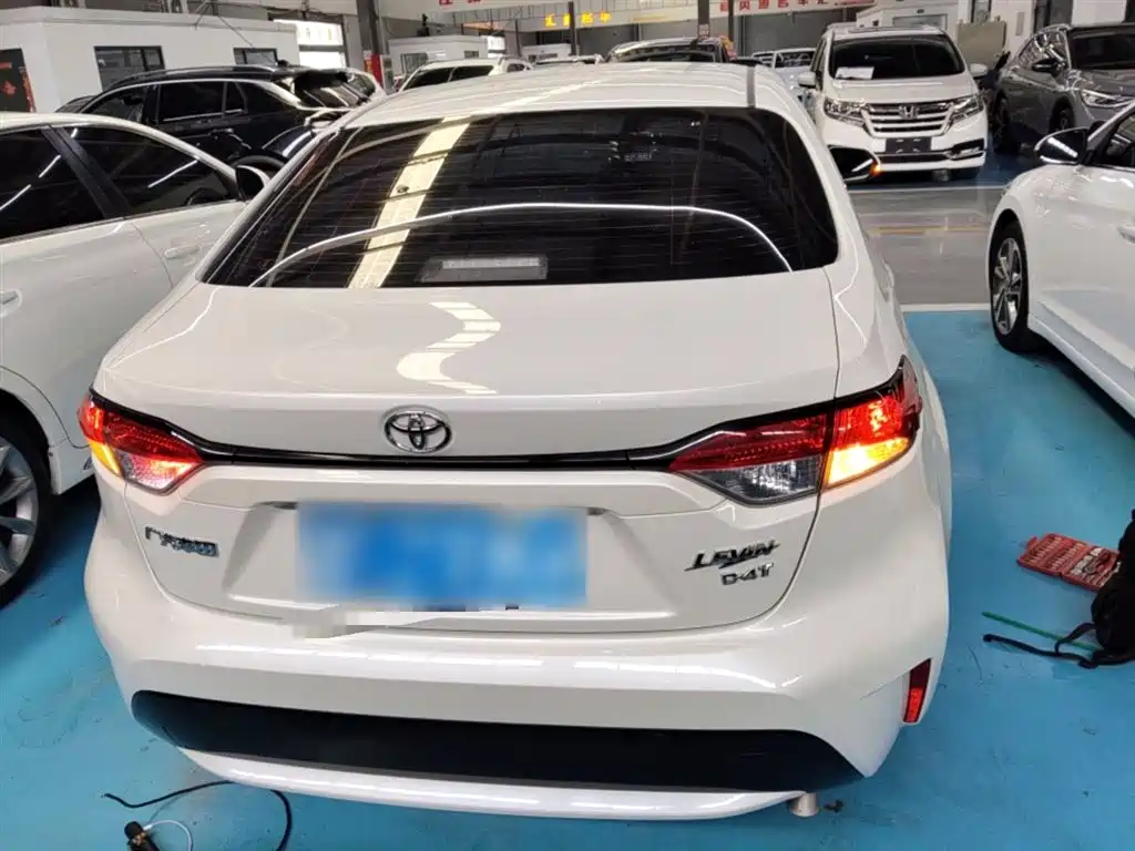 Toyota Levin 2019 185T CVT Luxury Edition China VI фото 4