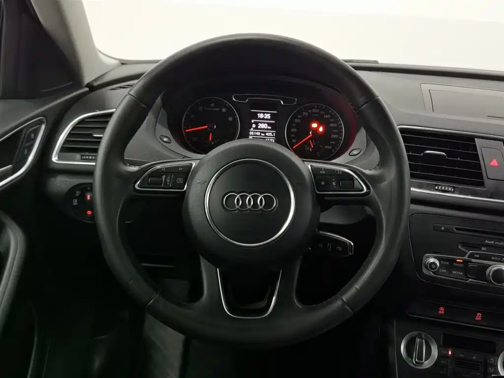 Audi Q3 2015 35 TFSI Progressive фото 11