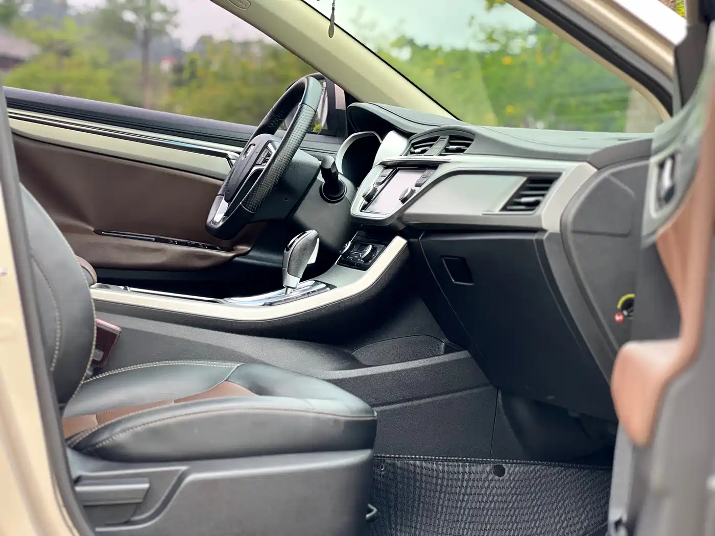 GEELY AUTOMOBILE EMGRAND GL