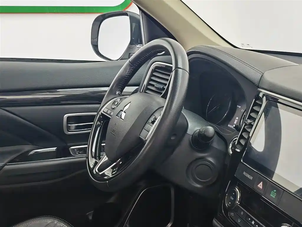 Mitsubishi Outlander 2019 2.0L 2WD Enjoy Edition 5-seater China V фото 22