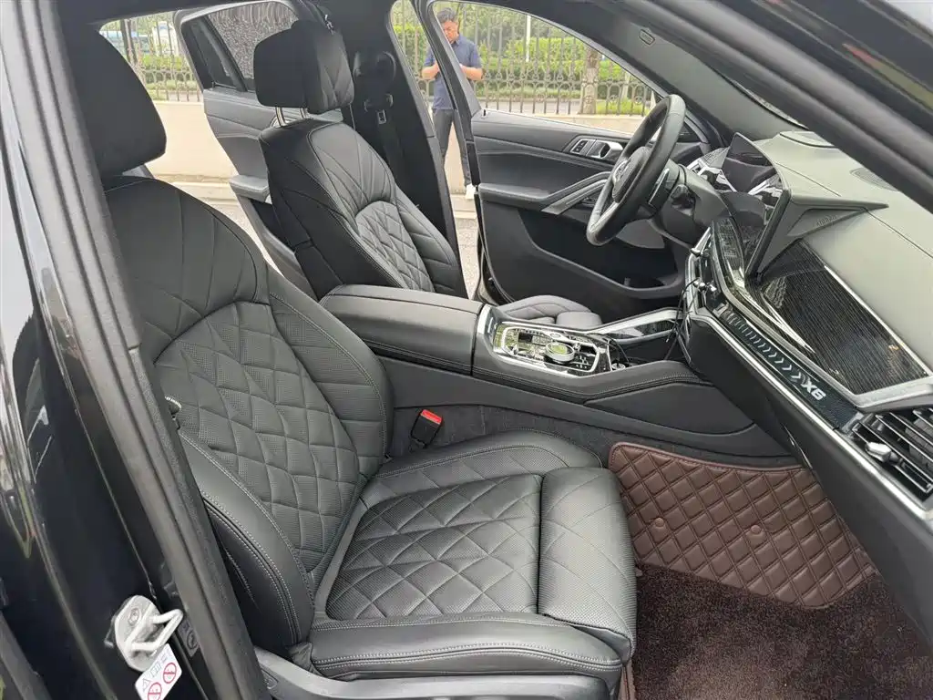 BMW X6 2023 xDrive40i Premium M Sport Package фото 7