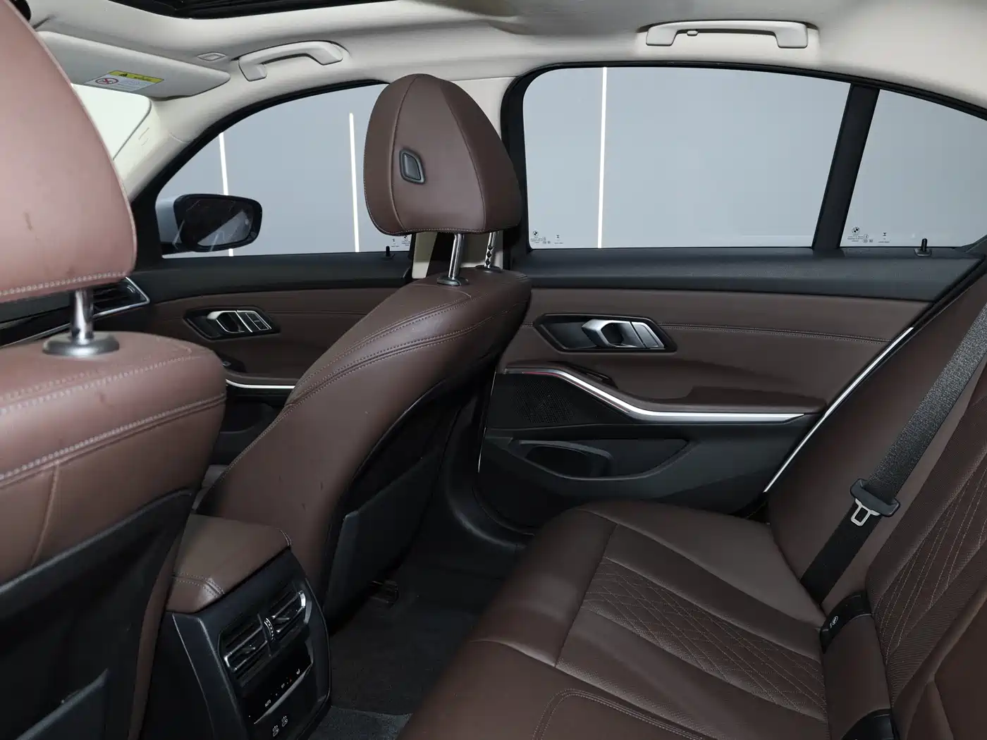 BMW 3 Series 2022 320i Sport Package фото 21