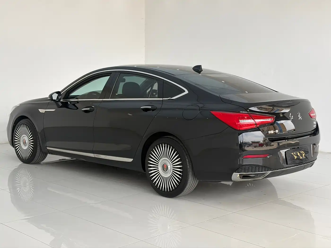 Hongqi H5 2020 1.5T DCT Qi Rhythm Edition фото 7