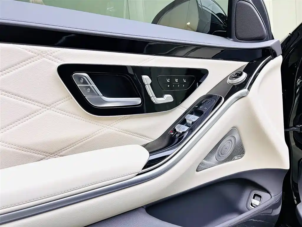 Mercedes-Benz Maybach S-Class 2026 S 480 4MATIC фото 11