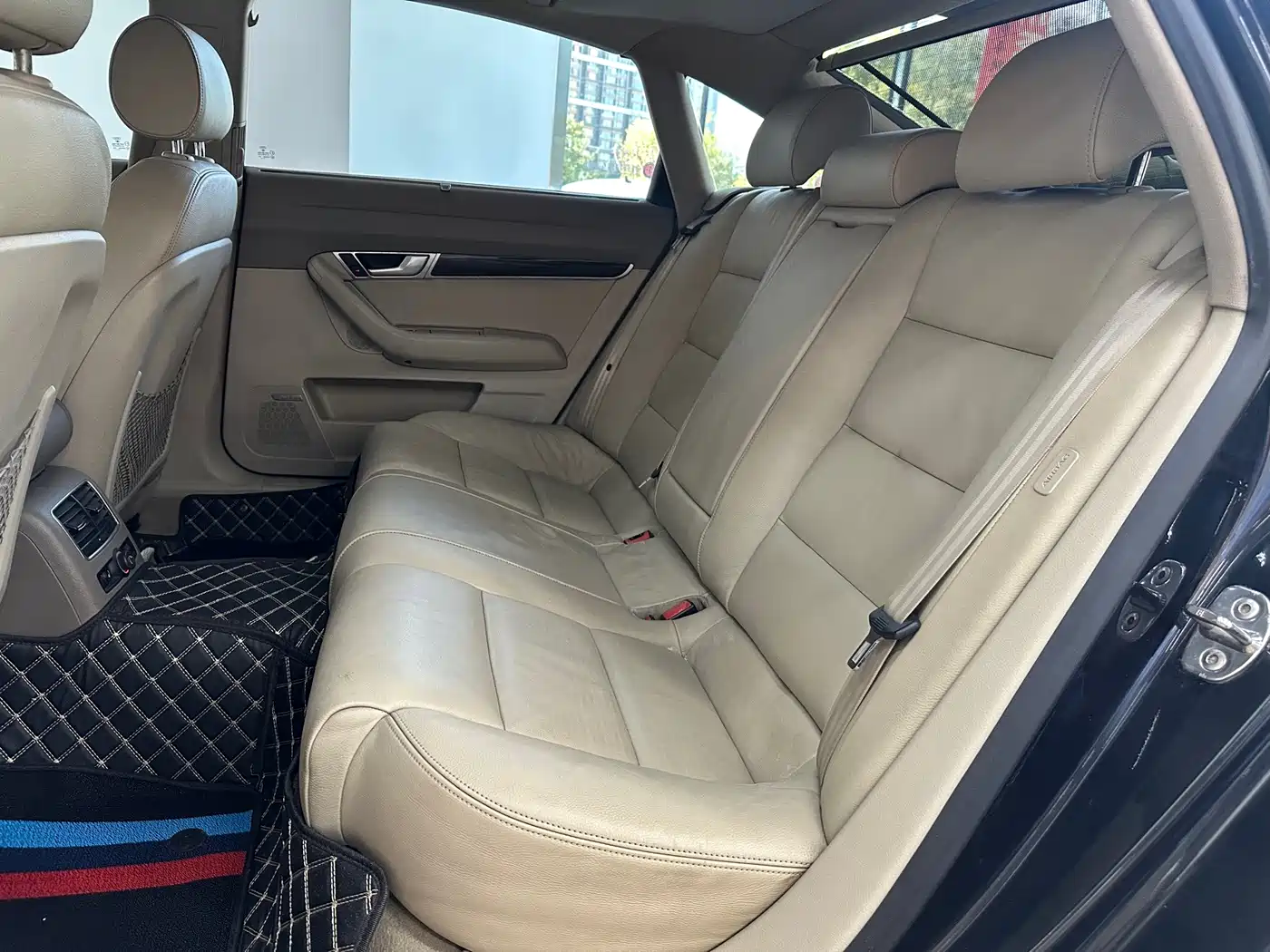 Photo 19 - Audi A6L