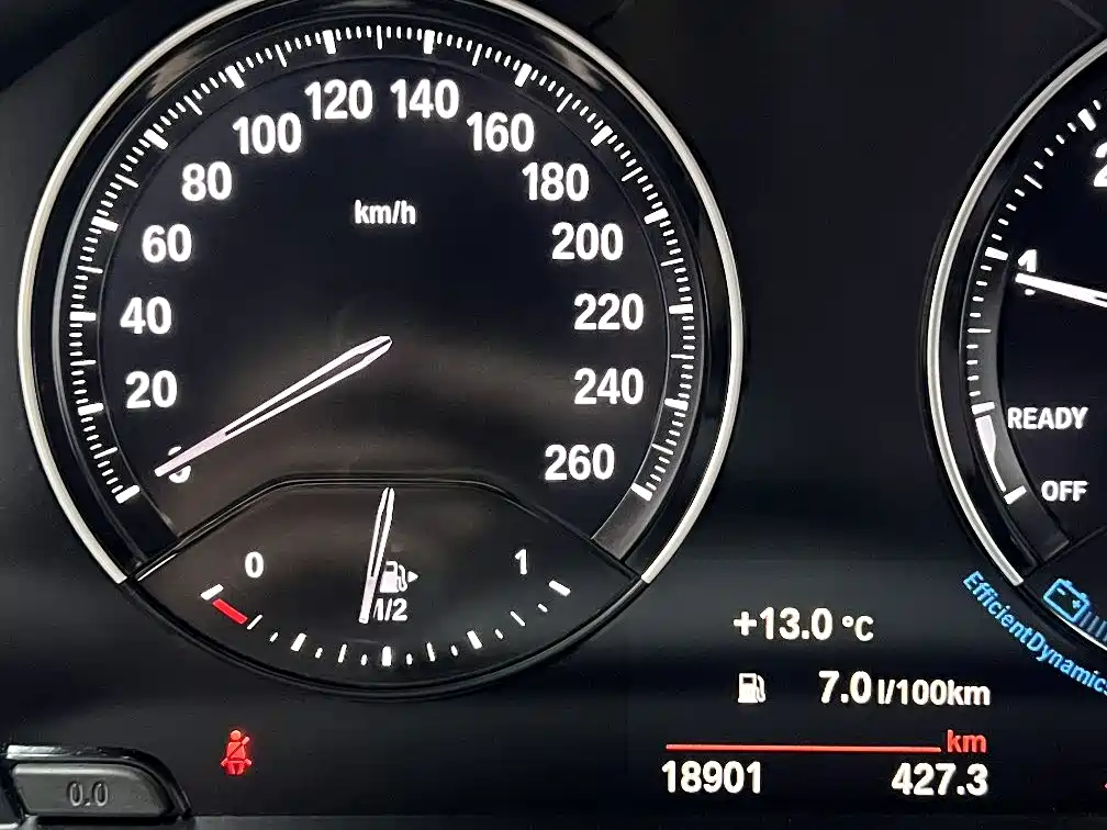 BMW 1 Series 2022 120i M Sport Shadow Edition фото 13