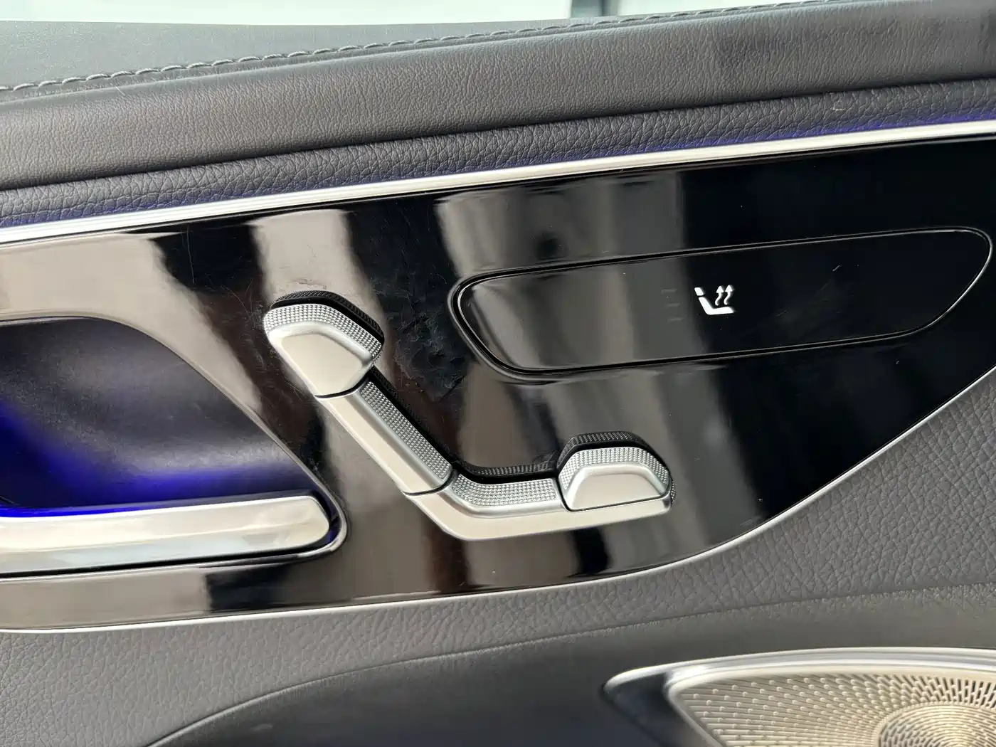 Фото 11 - Mercedes-Benz C-Class