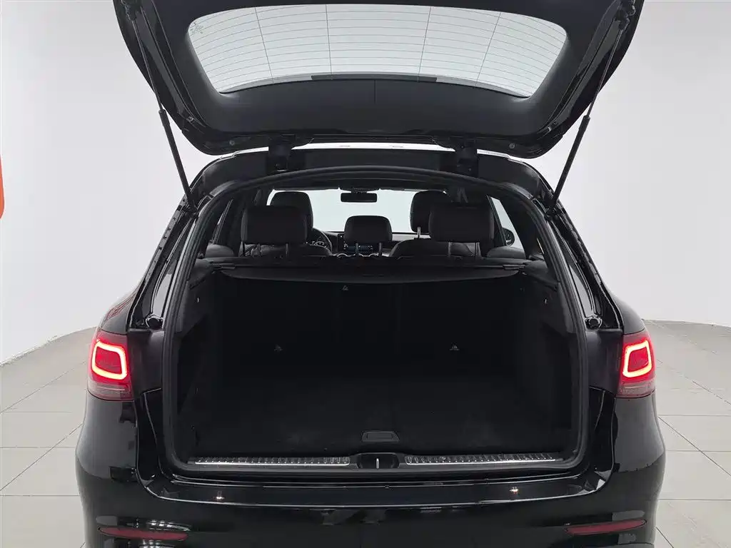 Mercedes-Benz GLC 2022 Facelift GLC 300 L 4MATIC Dynamic Collector's Edition фото 16
