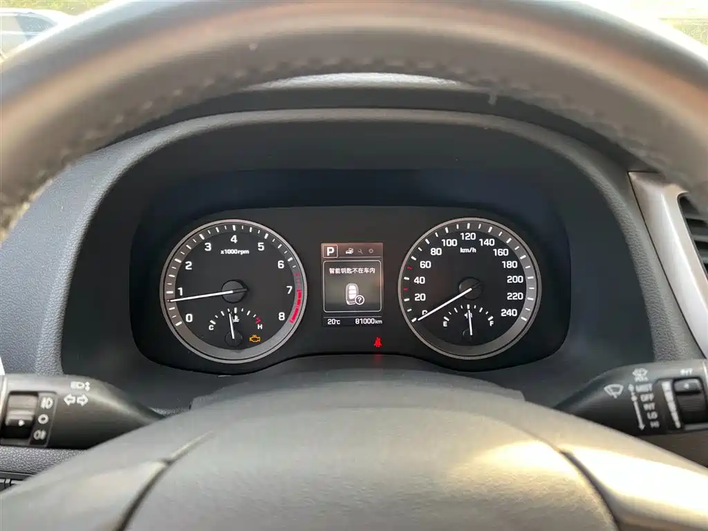 Hyundai Tucson 2018 1.6T DCT 2WD 15th Anniversary Special Edition фото 11