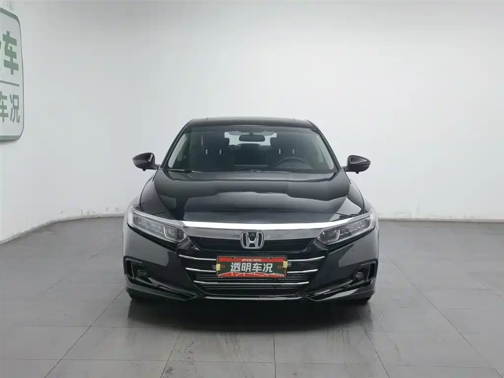 Honda Accord 2022 260TURBO Luxury Edition фото 3