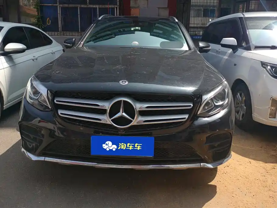 Mercedes-Benz GLC 2018 GLC 260 4MATIC Luxury фото 2