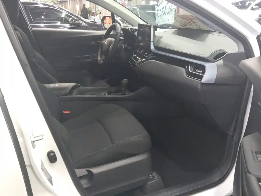 Toyota IZOA 2023 2022 Hybrid 2.0L Yixing Edition