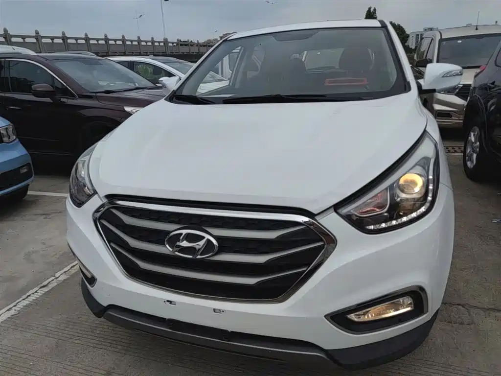 Hyundai Beijing Hyundai ix35 2015 2.0L Automatic 2WD Comfort China V фото 3