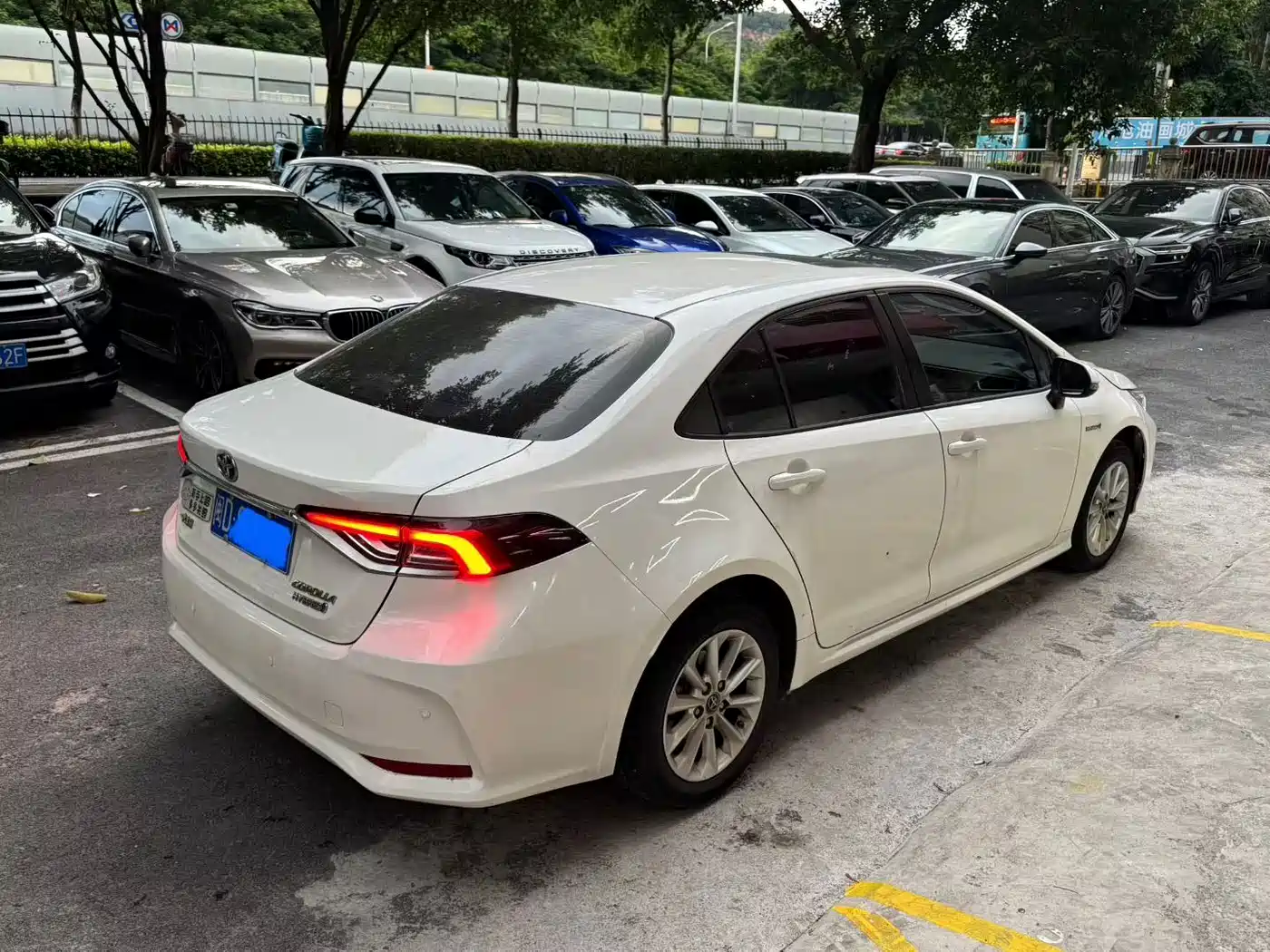 Фото 4 - Toyota Corolla
