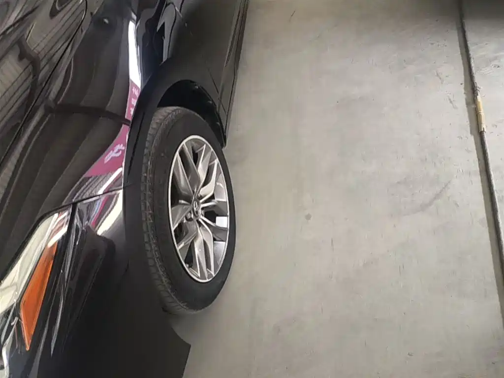 Toyota Avalon 2021 2.5L Luxury Edition фото 23