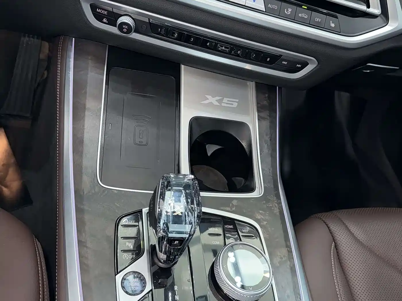 BMW X5 2022 Model xDrive 40Li M Sport Package фото 6