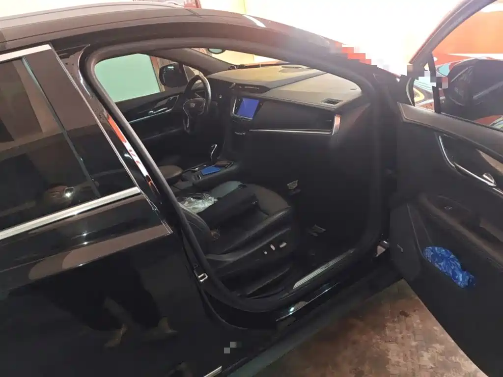 Cadillac XT5 2020 28T Luxury Model фото 20