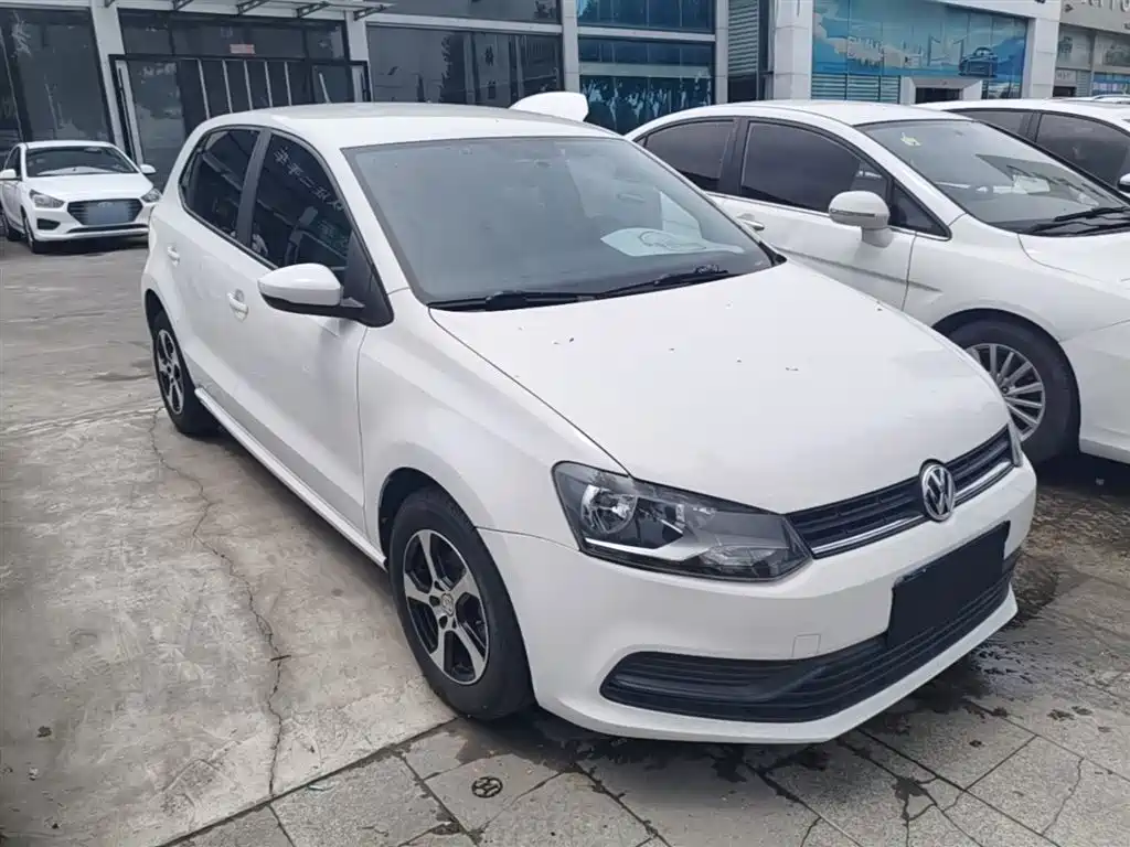 Volkswagen Polo 2018 1.5L Auto Safe Drive фото 4