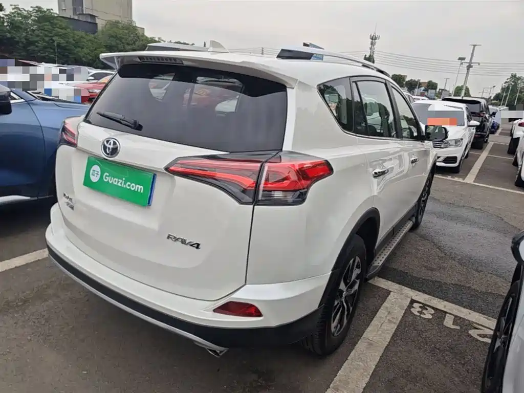 Toyota RAV4 Rongfang 2016 2.0L CVT 2WD Smart (China V) фото 7