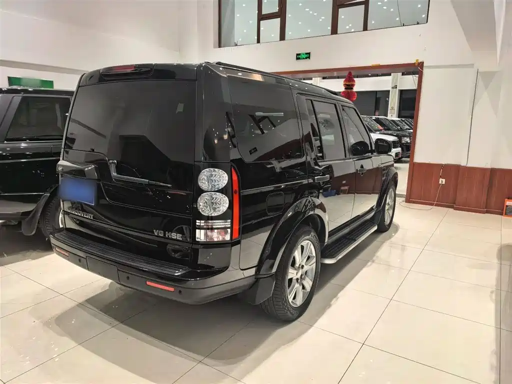 Land Rover Discovery 2015 3.0 SC V6 SE фото 3