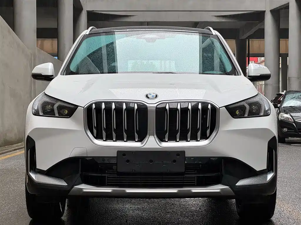 BMW X1 2024 sDrive25Li X Design Package фото 2