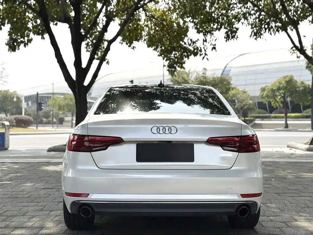 Audi A4L 2017 40 TFSI Progressive фото 8