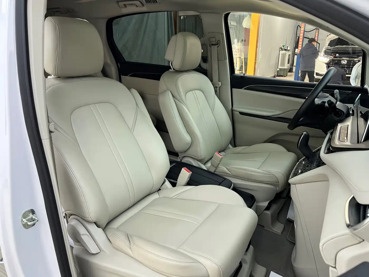 Buick GL8 2023 ES Landmaster Comfort фото 13