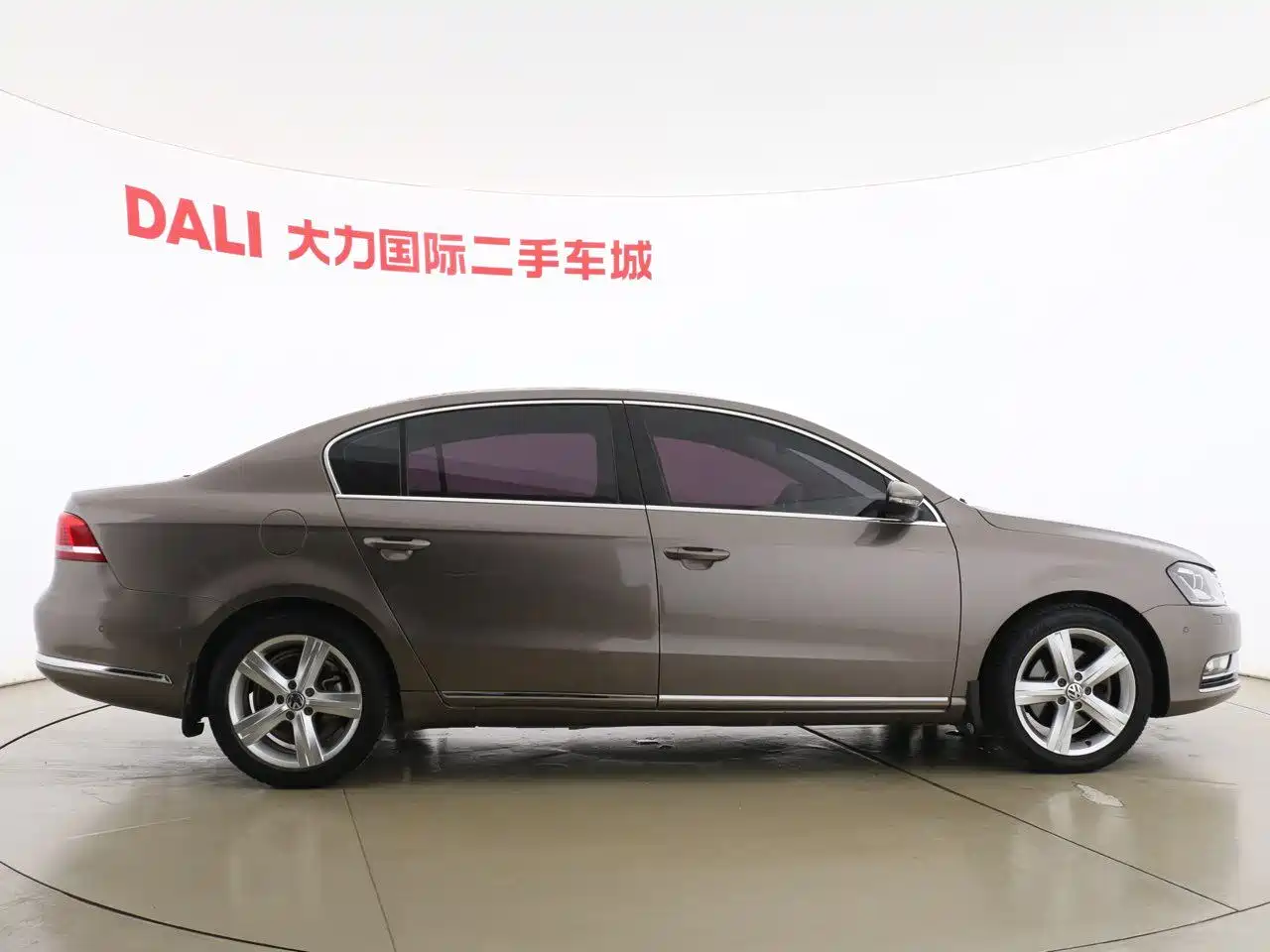 Volkswagen Magotan 2015 1.8TSI Premium фото 5