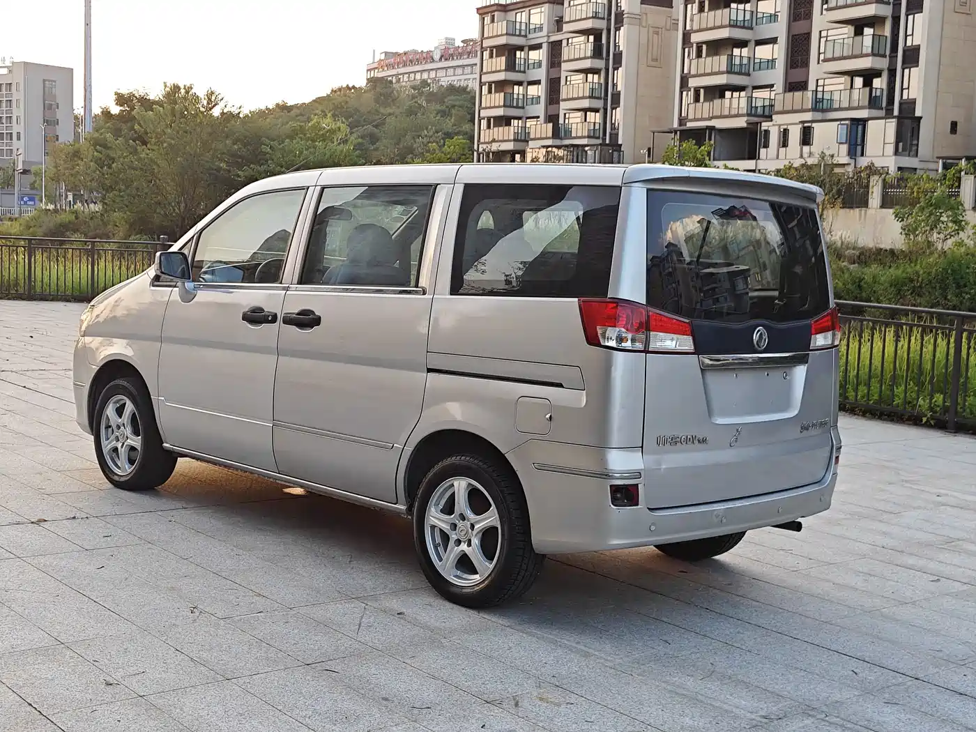 Dongfeng ZNA Shuaike 2014 2014 1.5L Manual Standard 7-seater China IV