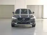 Photo 2 - Volvo V90