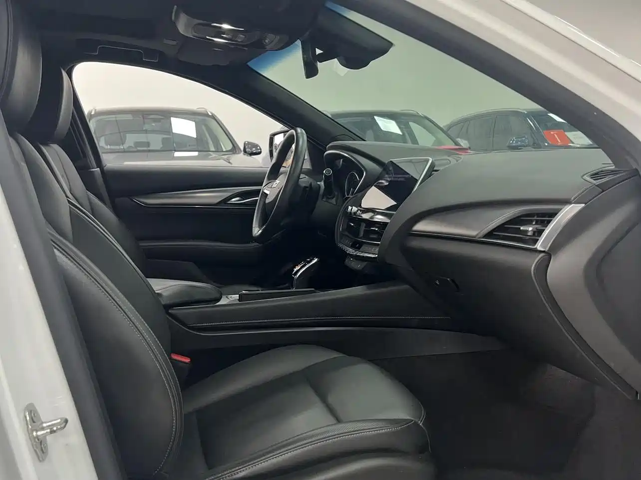 Cadillac CT5 2021 28T Luxury фото 29