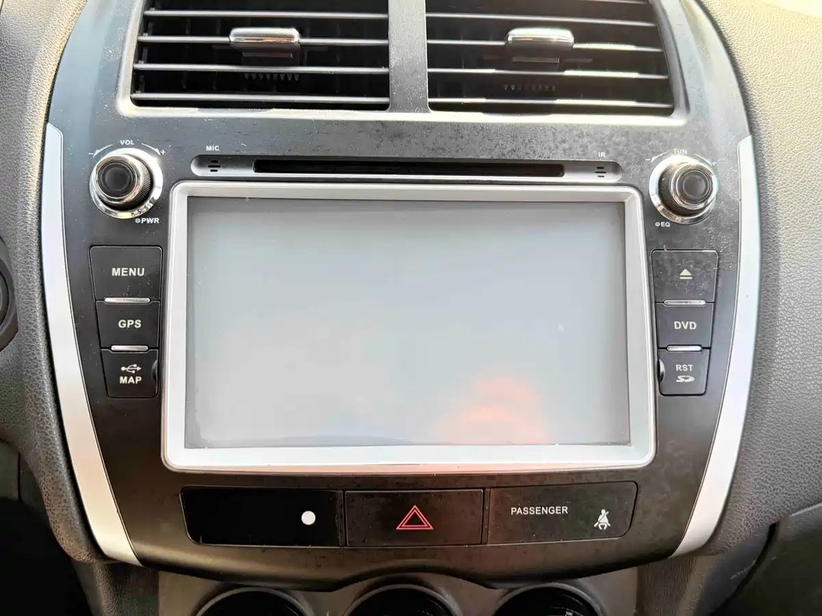 Mitsubishi ASX 2013 1.6L Manual 2WD Standard фото 19