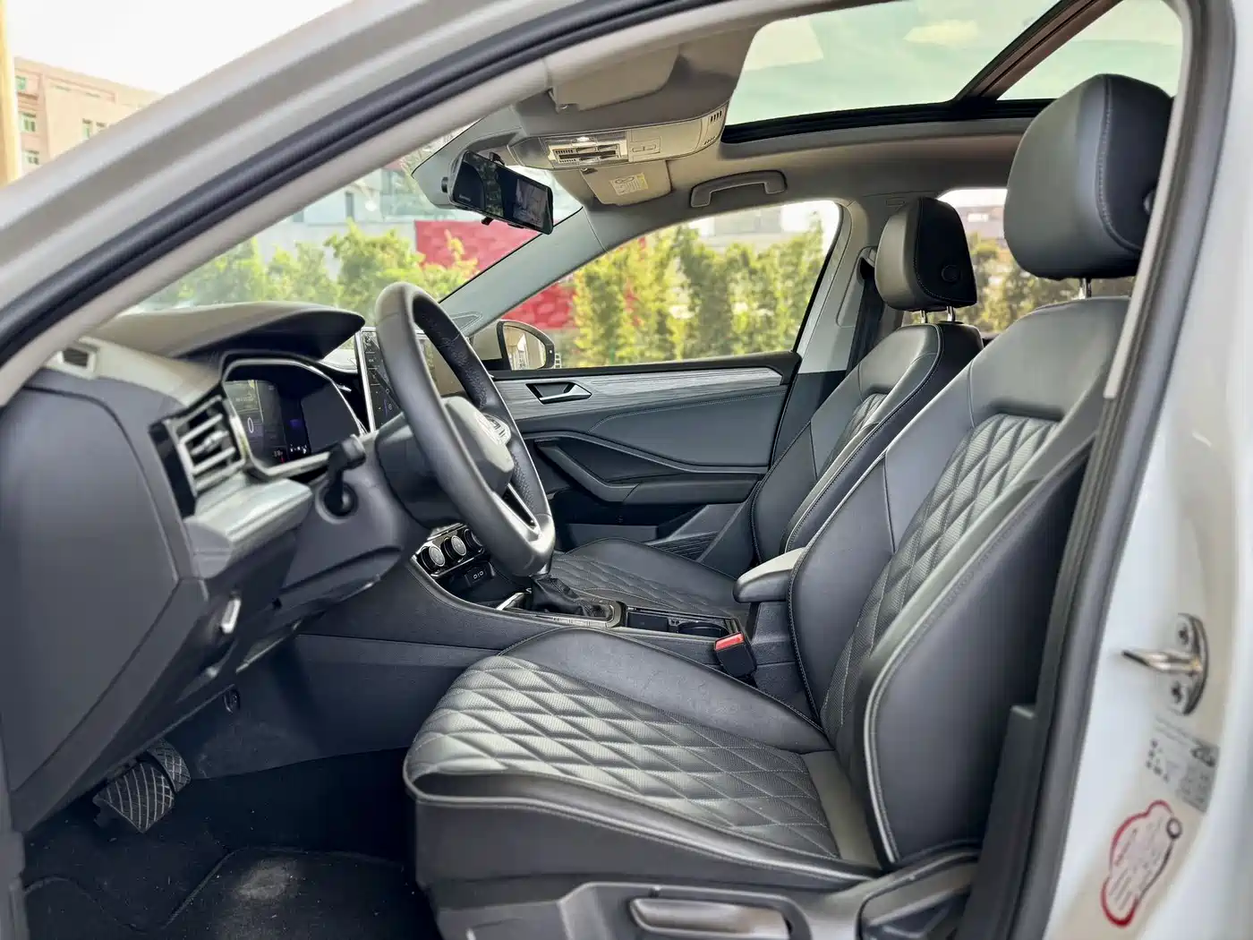 Volkswagen Sagitar 2023 300TSI DSG Excellence Edition фото 8