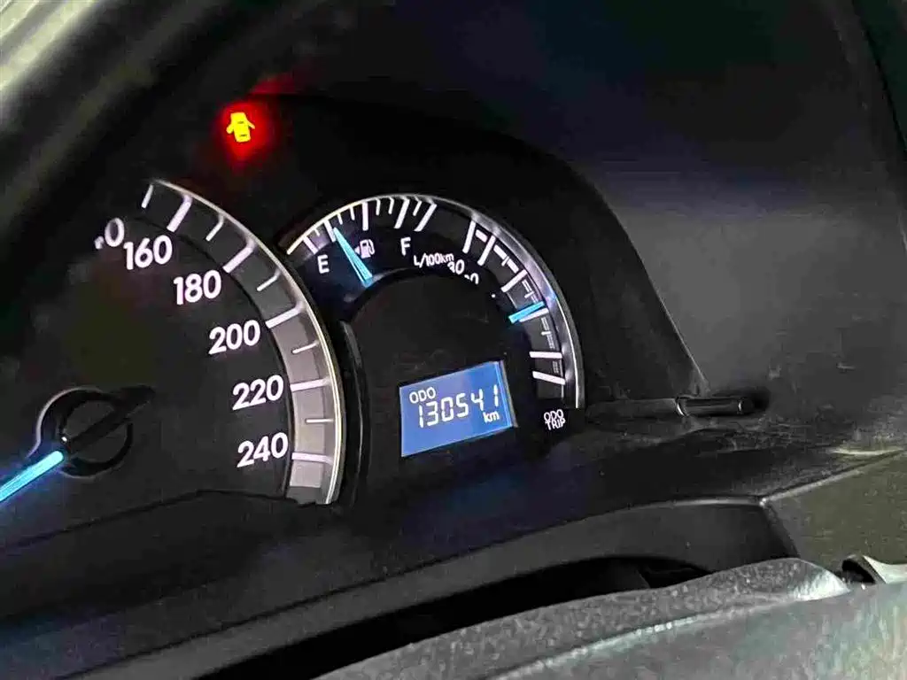 Toyota Camry 2012 Junrui 2.0S Dynamic Edition фото 4