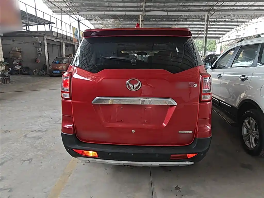 صورة 6 - BAIC Huansu S3