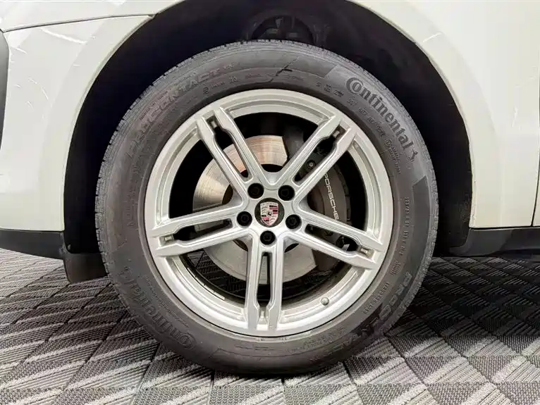 Porsche Macan 2023 Macan 2.0T фото 7