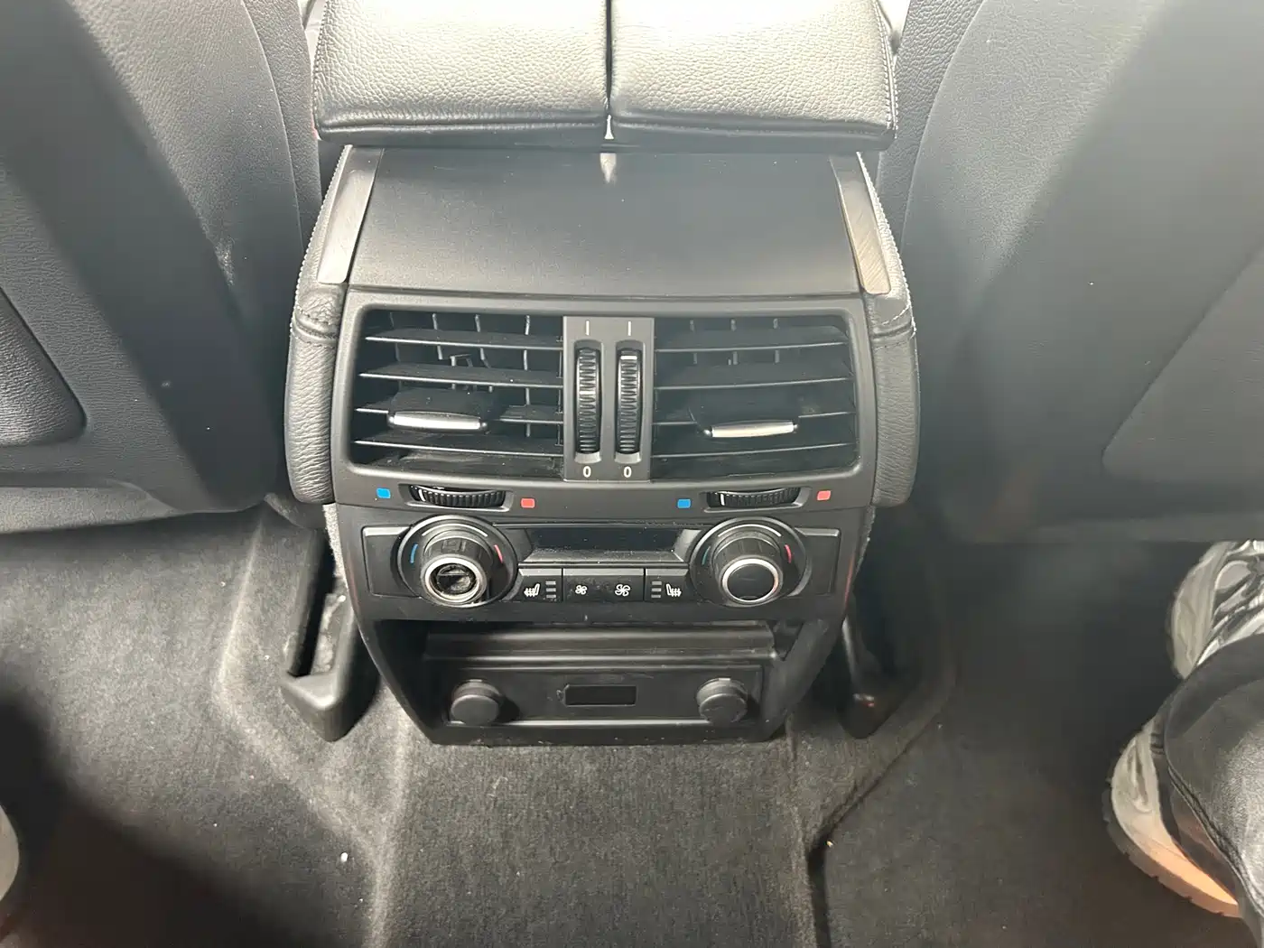 BMW X5 M 2010 X5 M фото 21