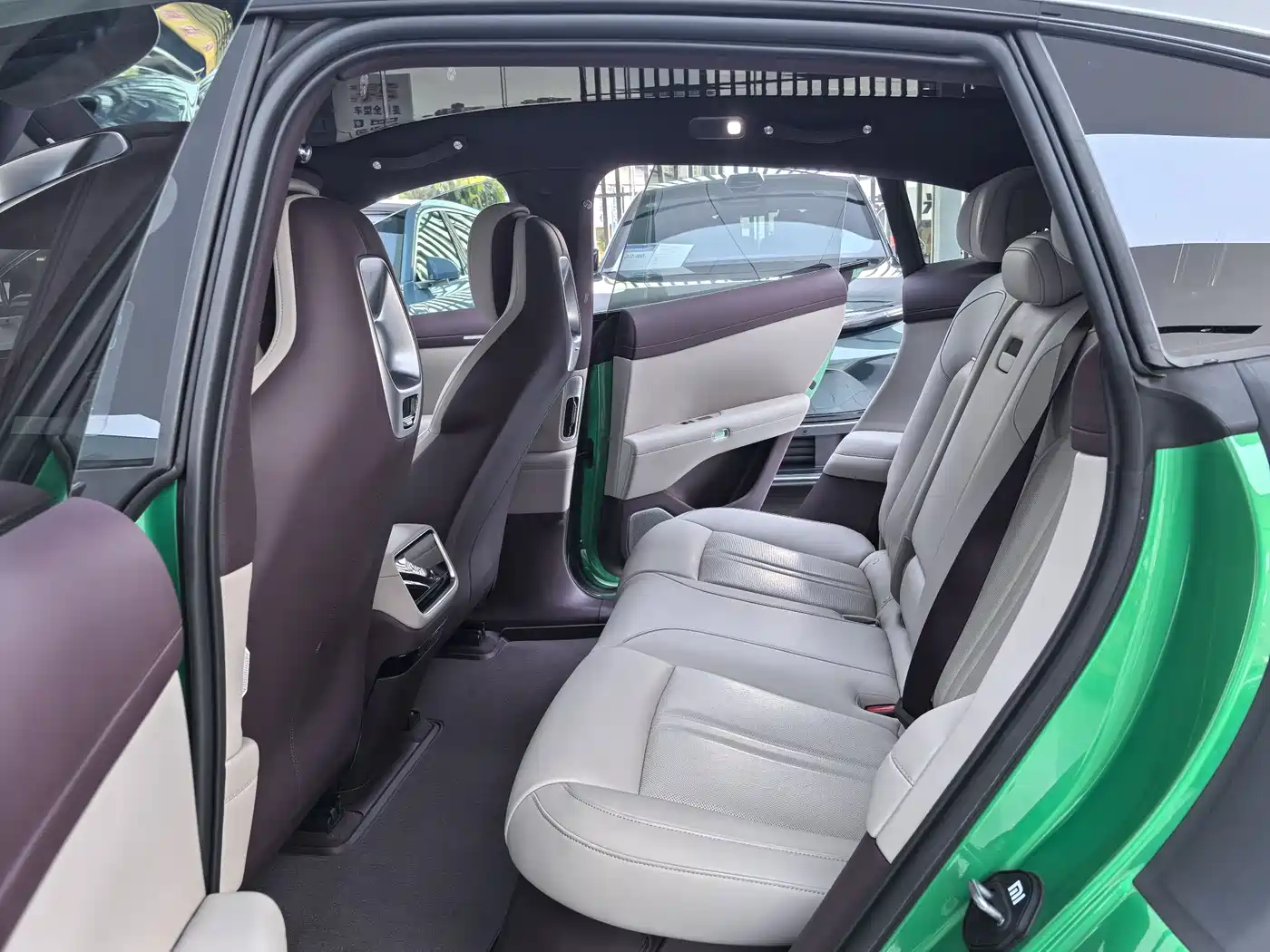 Xiaomi Auto Xiaomi YU7 2025 Extended Range RWD Edition фото 6