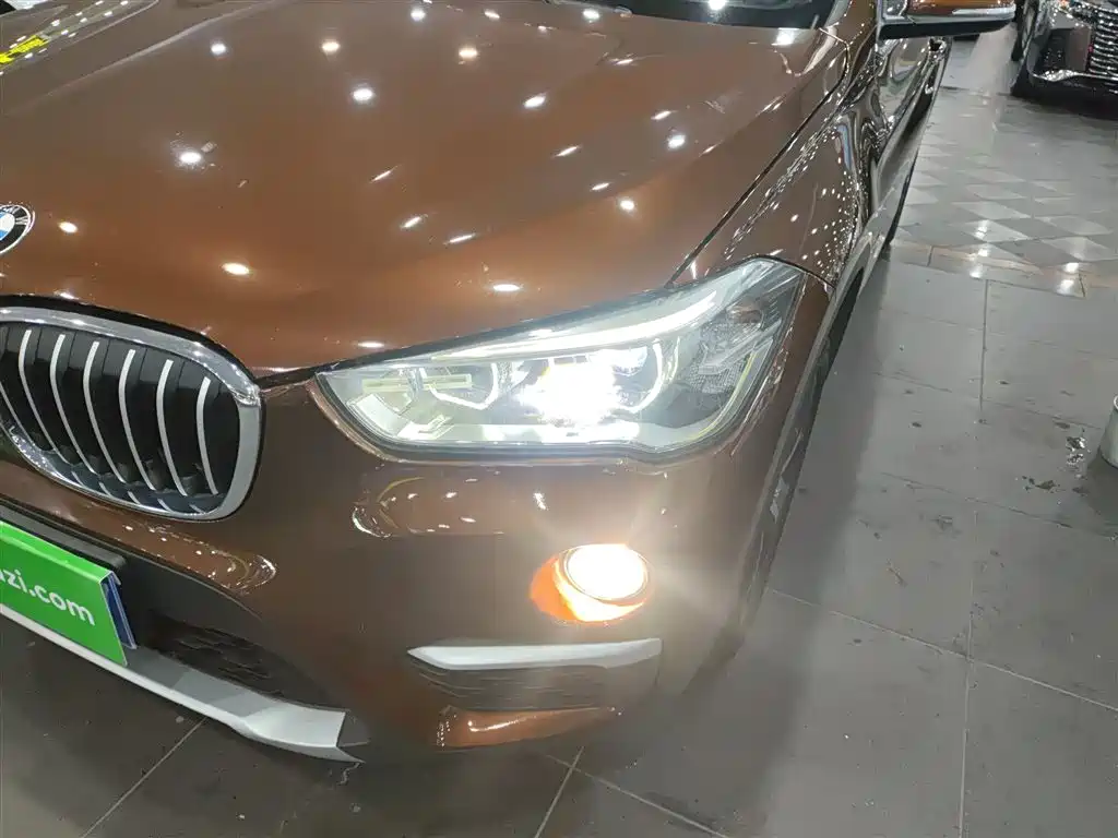 BMW X1 2016 sDrive20Li Luxury Model фото 3