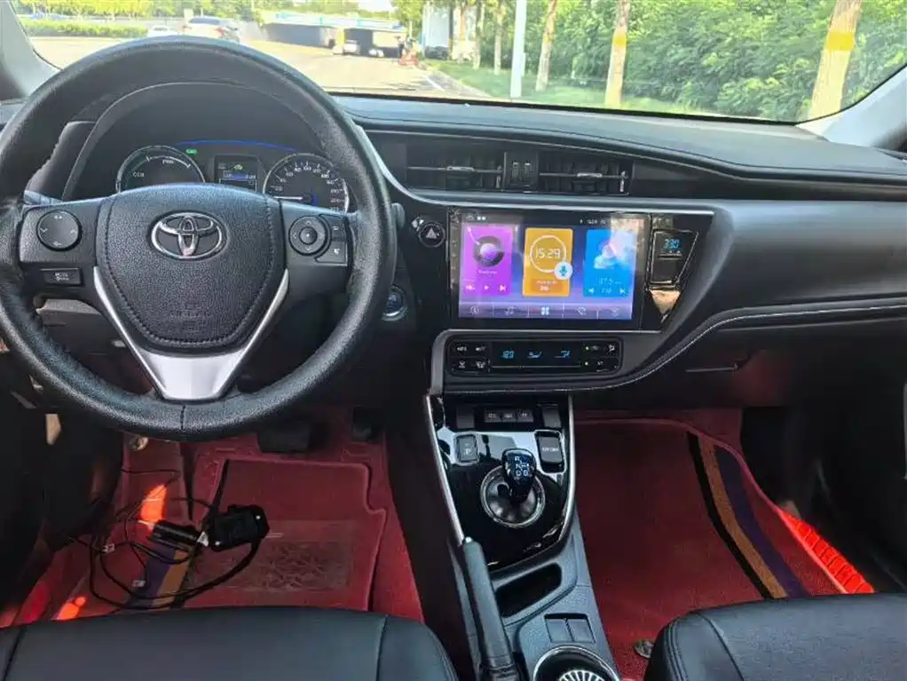 Toyota Corolla Twin Engine E+ 2020 1.8L E-CVT Comfort Edition фото 9