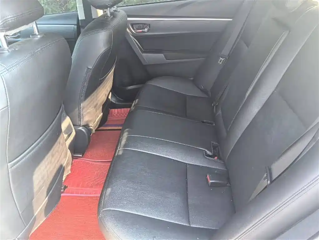 Toyota Corolla Twin Engine E+ 2020 1.8L E-CVT Comfort Edition фото 8
