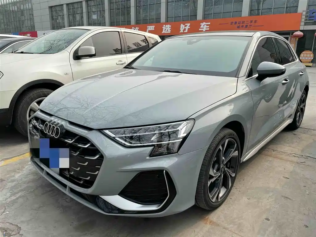 Audi A3 2025 Sportback 35TFSI Flying Premium