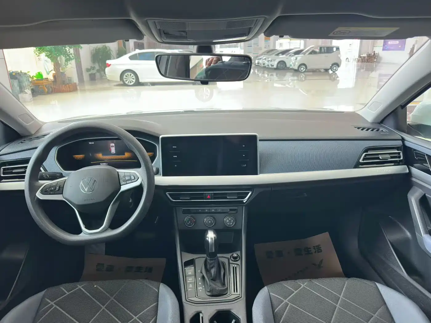 Volkswagen Lavida 2024 Model 1.5L Automatic Delight Edition фото 5