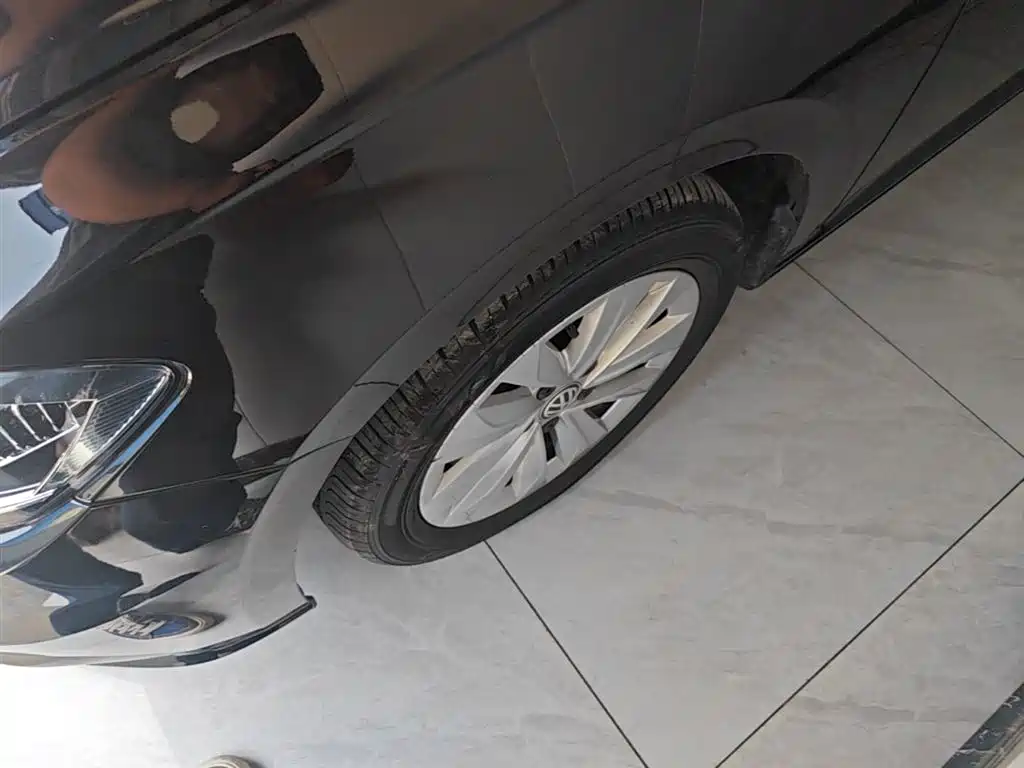 Volkswagen Lavida 2018 Hatchback 200TSI DSG Comfort Edition China V фото 23